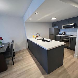 Modern One Bedroom King Suite